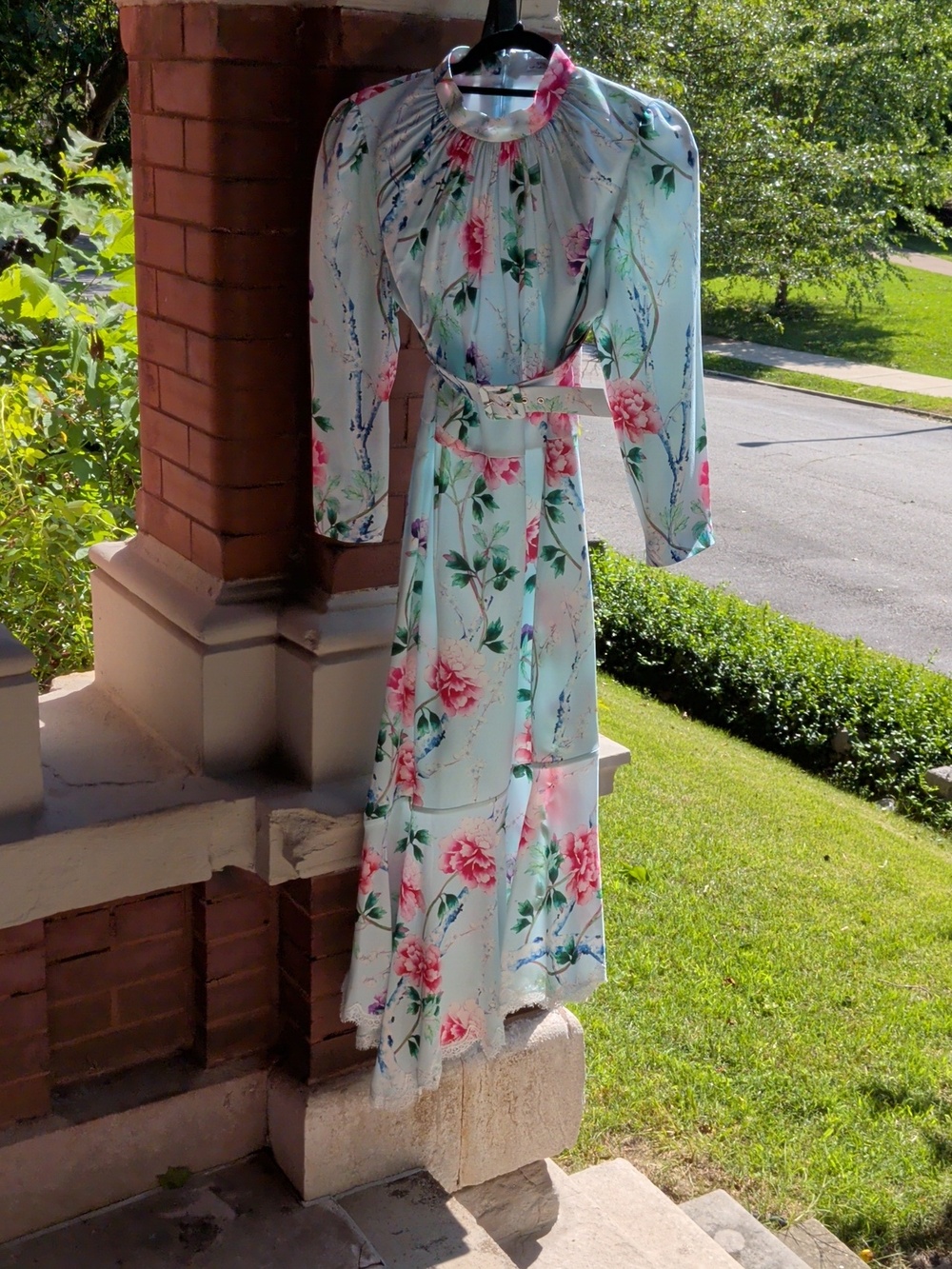 nwt Sz Fr 44(12) $2610 Floral Belted Long-Sleeve Maxi Dress - Light Blue/Pink